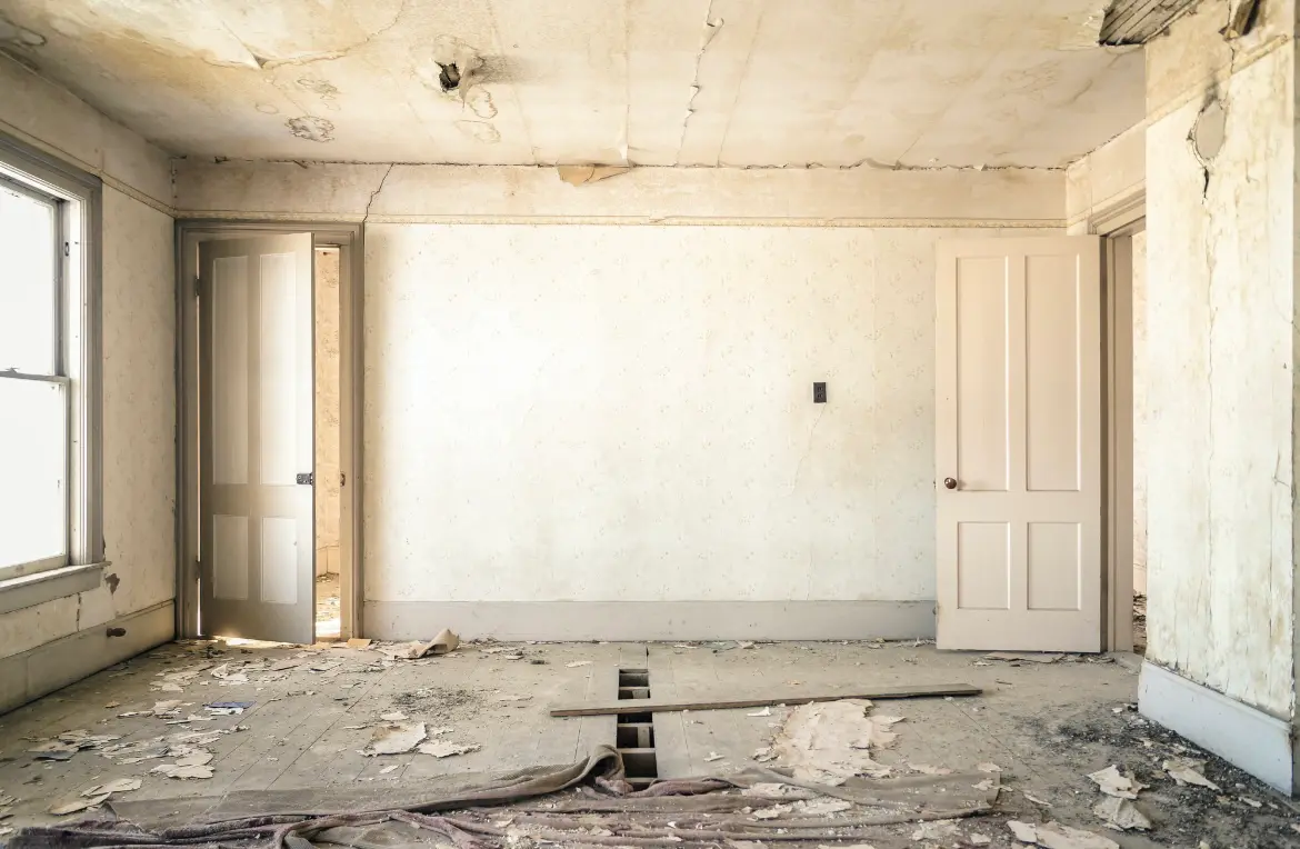 Waste disposal crew managing a cleanout project in Antrim